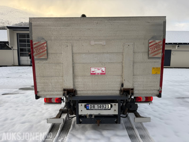 2016 Mercedes-Benz Atego 816 planbil med Zepro løftelem - C1 førarkort - Eu godkjent - Φορτηγό με ανοιχτή καρότσα: φωτογραφία 4 2016 Mercedes-Benz Atego 816 planbil med Zepro løftelem - C1 førarkort - Eu godkjent - Φορτηγό με ανοιχτή καρότσα: φωτογραφία 4