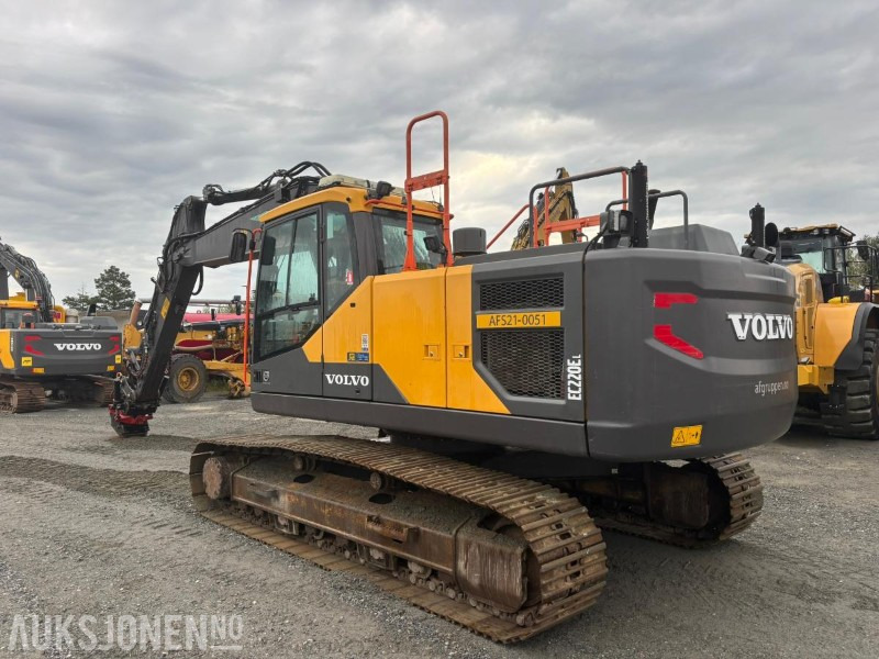 2016 Volvo EC220EL gravemaskin - Εκσκαφέας: φωτογραφία 3 2016 Volvo EC220EL gravemaskin - Εκσκαφέας: φωτογραφία 3