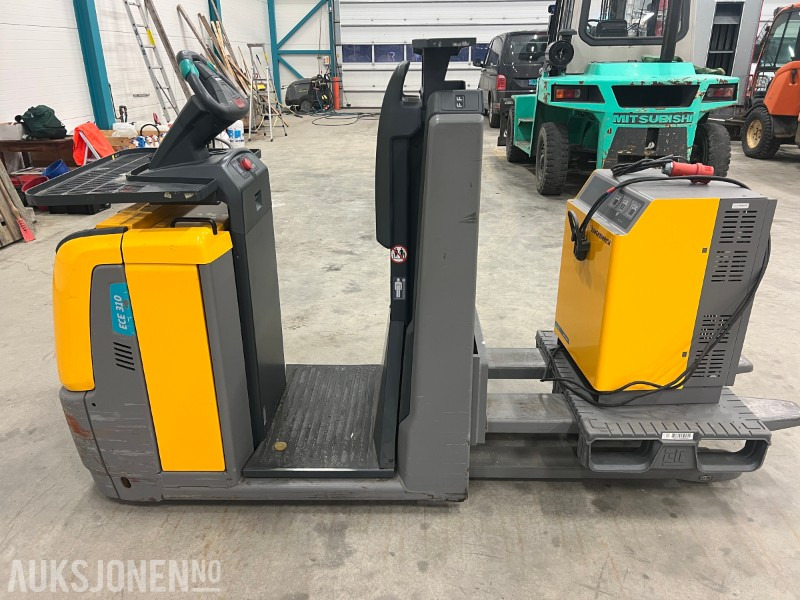 2017 Jungheinrich ECE 310 HP - Ανυψωτικό μηχάνημα: φωτογραφία 2 2017 Jungheinrich ECE 310 HP - Ανυψωτικό μηχάνημα: φωτογραφία 2