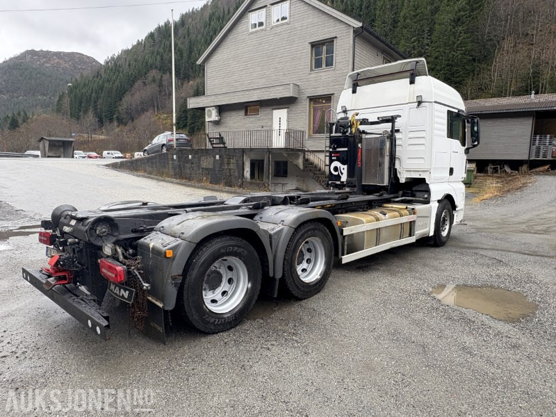 2017 MAN TGX 650 krokløft - KUN 127 766 km - 21 tonn kapasitet på krok - Φορτηγό φόρτωσης γάντζου: φωτογραφία 2 2017 MAN TGX 650 krokløft - KUN 127 766 km - 21 tonn kapasitet på krok - Φορτηγό φόρτωσης γάντζου: φωτογραφία 2