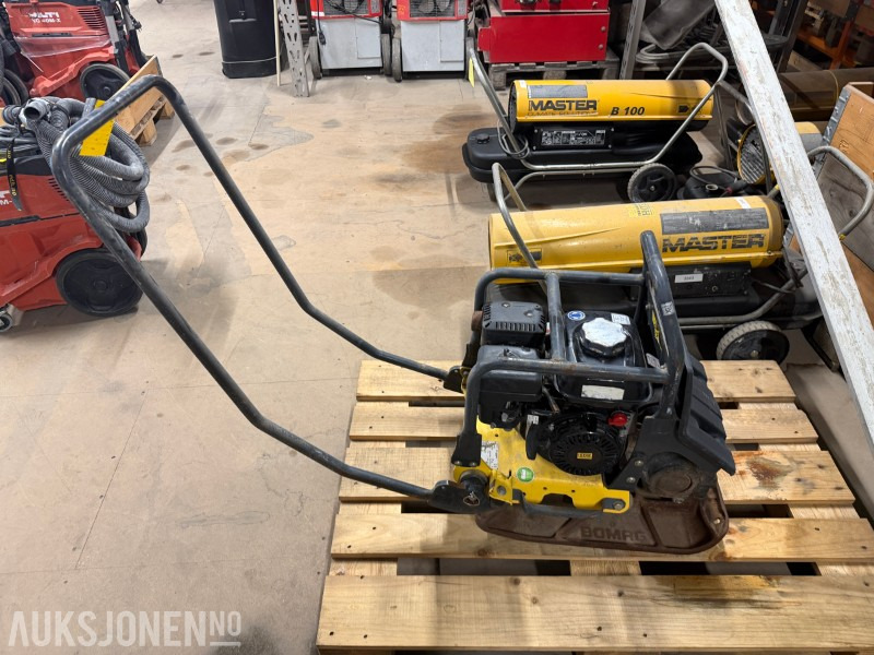 2018 Bomag BP 12/40 vibroplate - Οδοστρωτήρας: φωτογραφία 1 2018 Bomag BP 12/40 vibroplate - Οδοστρωτήρας: φωτογραφία 1