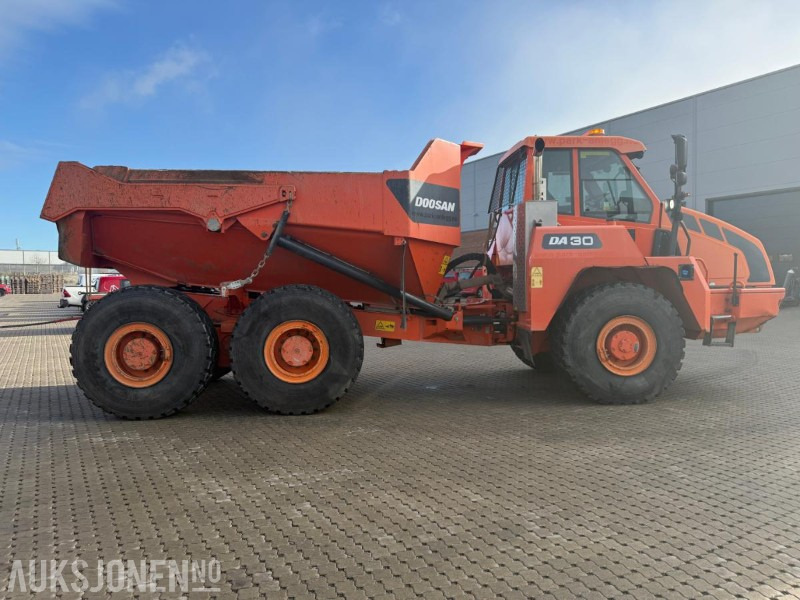 2018 Doosan DA30 DUMPER SERVICEHISTORIKK SENTRALSMØRING. - Ανατρεπόμενο όχημα: φωτογραφία 4 2018 Doosan DA30 DUMPER SERVICEHISTORIKK SENTRALSMØRING. - Ανατρεπόμενο όχημα: φωτογραφία 4