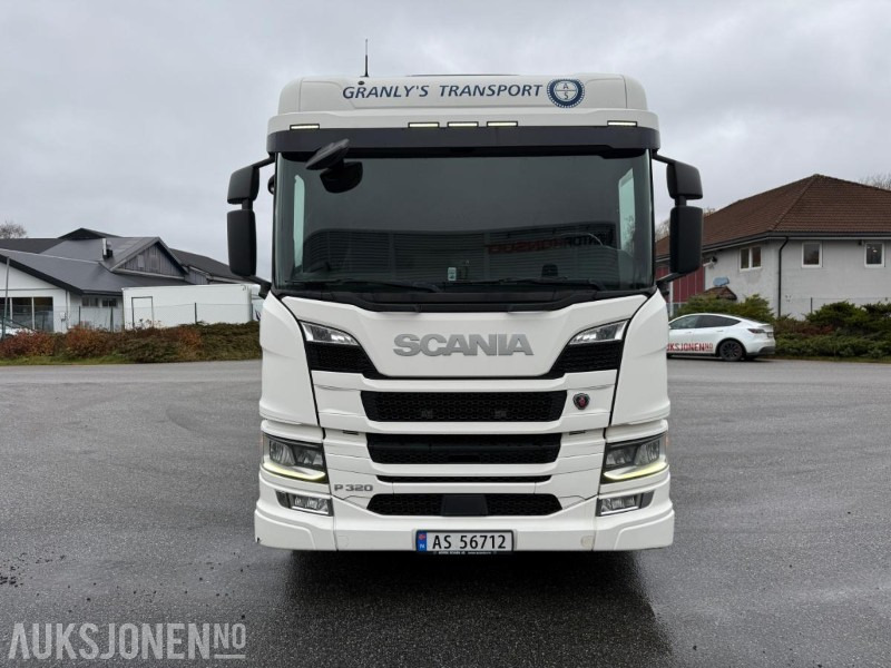 2018 Scania P 320 KRANBIL M/PLAN HIAB XS099 KRAN SERVICEHISTORIKK. - Φορτηγό με γερανό: φωτογραφία 3 2018 Scania P 320 KRANBIL M/PLAN HIAB XS099 KRAN SERVICEHISTORIKK. - Φορτηγό με γερανό: φωτογραφία 3