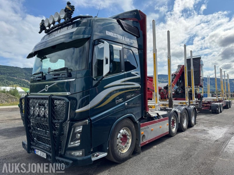 2018 Volvo FH16 8X4 komplett tømmerbil med kran og henger. - Φορτηγό ξυλείας, Φορτηγό με γερανό: φωτογραφία 1 2018 Volvo FH16 8X4 komplett tømmerbil med kran og henger. - Φορτηγό ξυλείας, Φορτηγό με γερανό: φωτογραφία 1