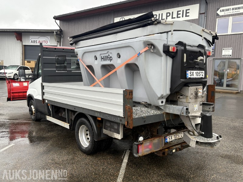 2019 Iveco Daily planbil m/ Hilltip IceStriker og Western Wide-Out brøyteplog - Φορτηγό με ανοιχτή καρότσα: φωτογραφία 4 2019 Iveco Daily planbil m/ Hilltip IceStriker og Western Wide-Out brøyteplog - Φορτηγό με ανοιχτή καρότσα: φωτογραφία 4