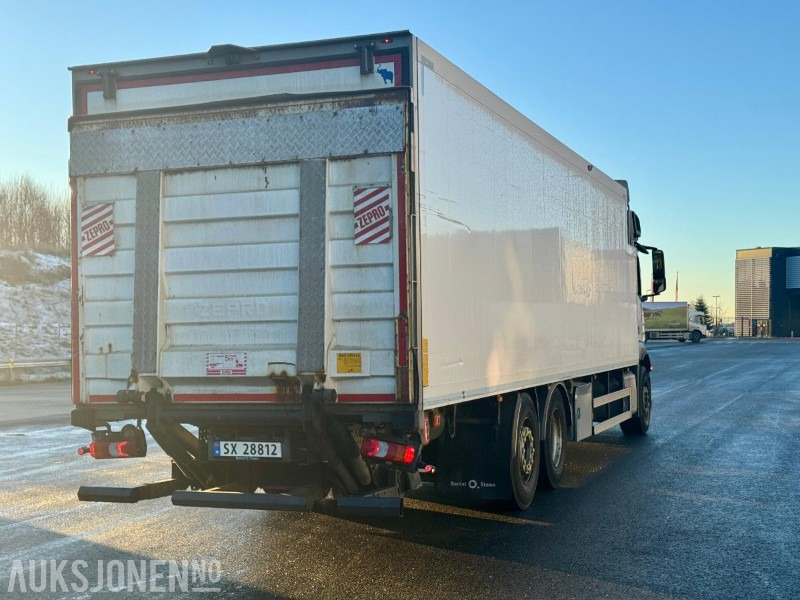 2019 Mercedes-Benz Actros 2545 L 6x2 Kjølebil - Eu-godkjent til 06/26 - Km: 193419 - Φορτηγό κόφα: φωτογραφία 3 2019 Mercedes-Benz Actros 2545 L 6x2 Kjølebil - Eu-godkjent til 06/26 - Km: 193419 - Φορτηγό κόφα: φωτογραφία 3