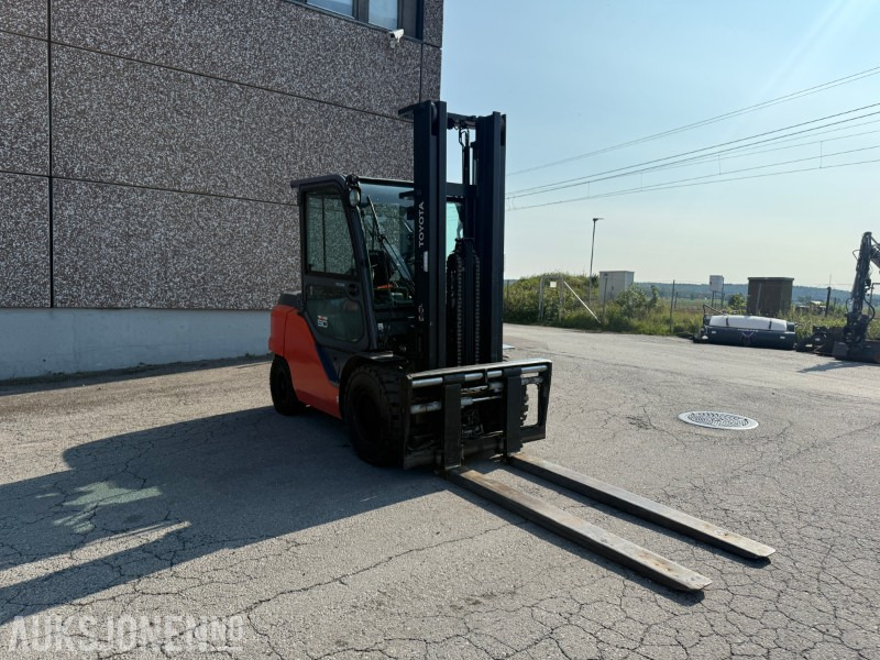 2019 Toyota 40-8FD45N Dieselmotvektstruck - KUN 1120 timer - Ανυψωτικό μηχάνημα: φωτογραφία 3 2019 Toyota 40-8FD45N Dieselmotvektstruck - KUN 1120 timer - Ανυψωτικό μηχάνημα: φωτογραφία 3