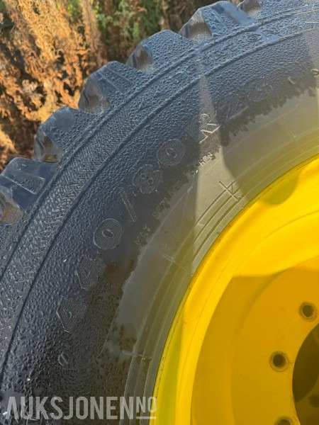 2020 Nokian tri dekk og felg Nokian tri - Γεωργικά μηχανήματα: φωτογραφία 3 2020 Nokian tri dekk og felg Nokian tri - Γεωργικά μηχανήματα: φωτογραφία 3