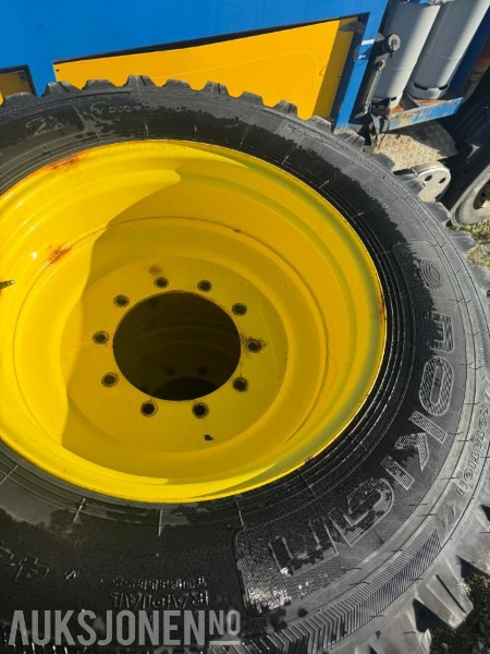2020 Nokian tri dekk og felg Nokian tri - Γεωργικά μηχανήματα: φωτογραφία 4 2020 Nokian tri dekk og felg Nokian tri - Γεωργικά μηχανήματα: φωτογραφία 4
