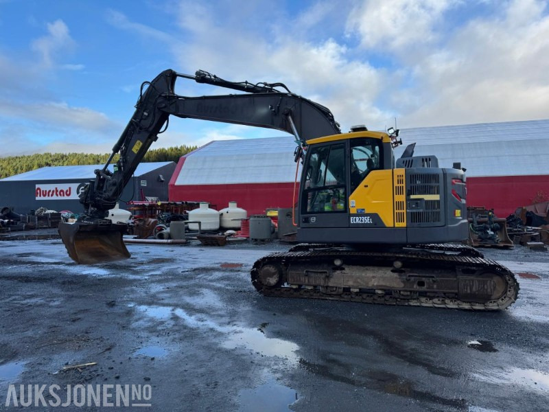 2020 Volvo ECR 235EL Gravemaskin - S70 feste - Pusskuffe - Sentralsmøring - bunkringspumpe - Tiltrotator - Pusskuffe - Sertifisert - Εκσκαφέας: φωτογραφία 1 2020 Volvo ECR 235EL Gravemaskin - S70 feste - Pusskuffe - Sentralsmøring - bunkringspumpe - Tiltrotator - Pusskuffe - Sertifisert - Εκσκαφέας: φωτογραφία 1