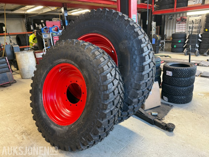 4 stk. Alliance Multiuse 551 – 2 komplette hjulsett med felg (540/80R38 og 440/80R28) - Γεωργικά μηχανήματα: φωτογραφία 1 4 stk. Alliance Multiuse 551 – 2 komplette hjulsett med felg (540/80R38 og 440/80R28) - Γεωργικά μηχανήματα: φωτογραφία 1