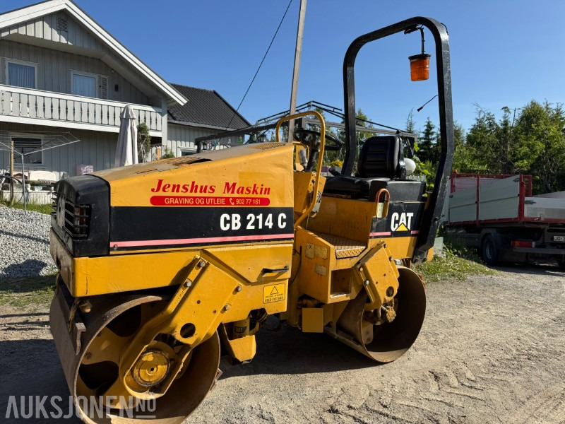 Οδοστρωτήρας Cat CB-2140 C vals: φωτογραφία 1
