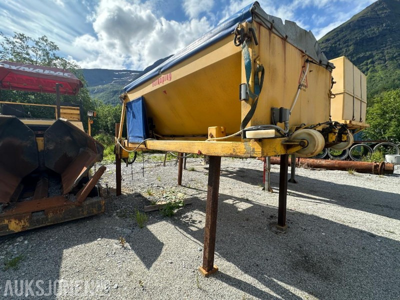 Falköping C-5 sand- og saltspreder / Talerkenspreder - 5 m3 - Φορτηγό: φωτογραφία 4 Falköping C-5 sand- og saltspreder / Talerkenspreder - 5 m3 - Φορτηγό: φωτογραφία 4