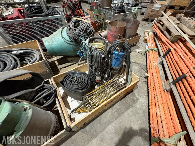 Fligt dreneringspumpe med slanger - Εξοπλισμού κατασκευών: φωτογραφία 1 Fligt dreneringspumpe med slanger - Εξοπλισμού κατασκευών: φωτογραφία 1