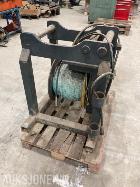 Hydraulisk vinsj til gravemaskin S60/70 feste - Παρελκόμενα για Κατασκευή μηχανήματα: φωτογραφία 4 Hydraulisk vinsj til gravemaskin S60/70 feste - Παρελκόμενα για Κατασκευή μηχανήματα: φωτογραφία 4