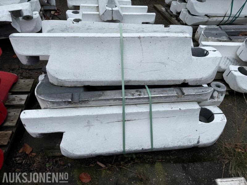 Trafikk-/veibarrierar (modulbasert) i kompositt ca 600 stk - Εξοπλισμού κατασκευών: φωτογραφία 3 Trafikk-/veibarrierar (modulbasert) i kompositt ca 600 stk - Εξοπλισμού κατασκευών: φωτογραφία 3