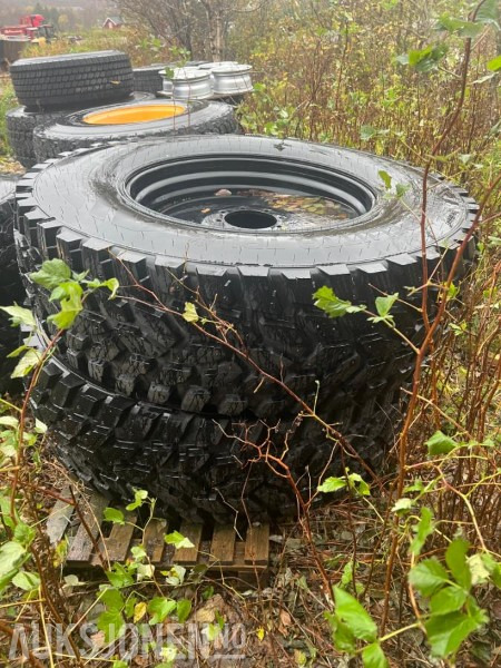 Vinter hjulsett Hakkapelitta tri 540/80R38 og 440/80R28 - Γεωργικά μηχανήματα: φωτογραφία 3 Vinter hjulsett Hakkapelitta tri 540/80R38 og 440/80R28 - Γεωργικά μηχανήματα: φωτογραφία 3