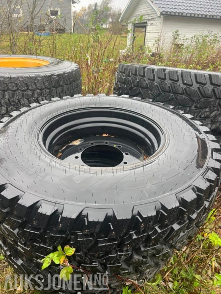 Vinter hjulsett Hakkapelitta tri 540/80R38 og 440/80R28 - Γεωργικά μηχανήματα: φωτογραφία 2 Vinter hjulsett Hakkapelitta tri 540/80R38 og 440/80R28 - Γεωργικά μηχανήματα: φωτογραφία 2