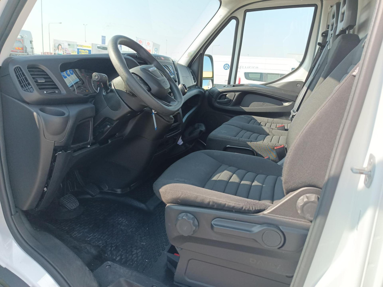 IVECO Daily 35C16H - Επαγγελματικό αυτοκίνητο κόφα: φωτογραφία 3 IVECO Daily 35C16H - Επαγγελματικό αυτοκίνητο κόφα: φωτογραφία 3