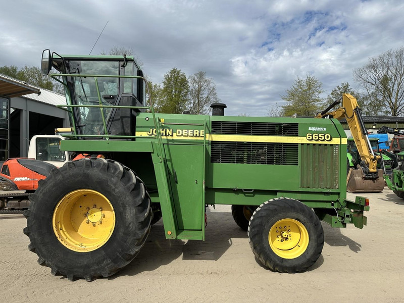 John Deere 6650 FOR PARTS - Ενσιρωτική μηχανή: φωτογραφία 2 John Deere 6650 FOR PARTS - Ενσιρωτική μηχανή: φωτογραφία 2