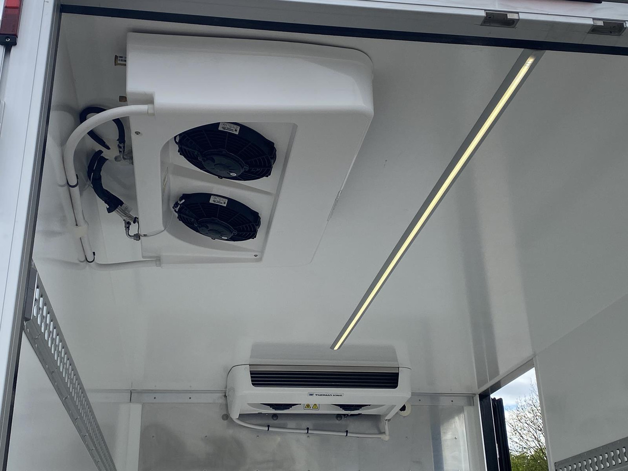 Καινούριο Επαγγελματικό αυτοκίνητο ψυγείο MERCEDES BENZ SPRINTER  317 CDI | DOPPELREGIME TIEFKÜHLKOFFER + BACKSLEEPER: φωτογραφία 16