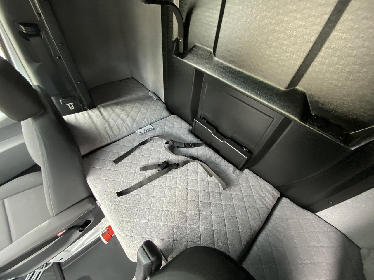 Καινούριο Επαγγελματικό αυτοκίνητο ψυγείο MERCEDES BENZ SPRINTER  317 CDI | DOPPELREGIME TIEFKÜHLKOFFER + BACKSLEEPER: φωτογραφία 8