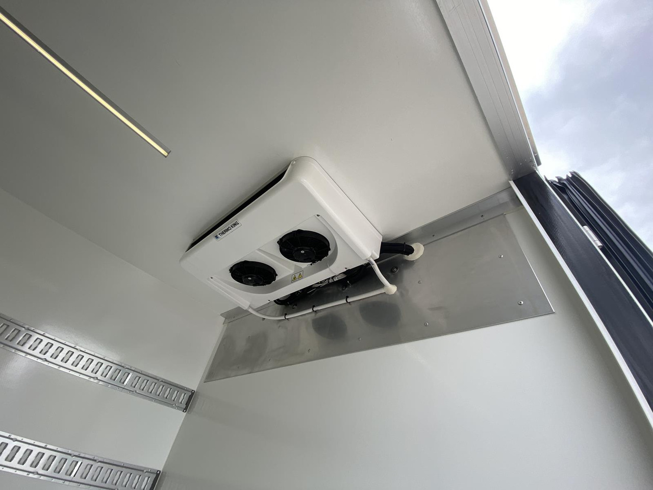 Καινούριο Επαγγελματικό αυτοκίνητο ψυγείο MERCEDES BENZ SPRINTER  317 CDI | DOPPELREGIME TIEFKÜHLKOFFER + BACKSLEEPER: φωτογραφία 20