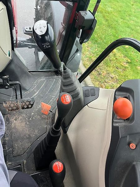 Τρακτέρ Massey Ferguson MF 4708: φωτογραφία 6 Τρακτέρ Massey Ferguson MF 4708: φωτογραφία 6