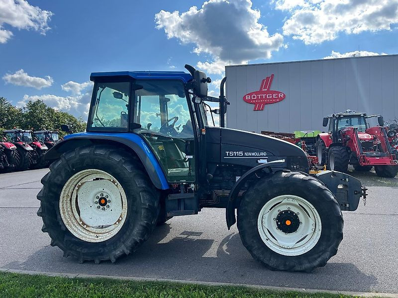 New Holland TS 115 - Τρακτέρ: φωτογραφία 4 New Holland TS 115 - Τρακτέρ: φωτογραφία 4