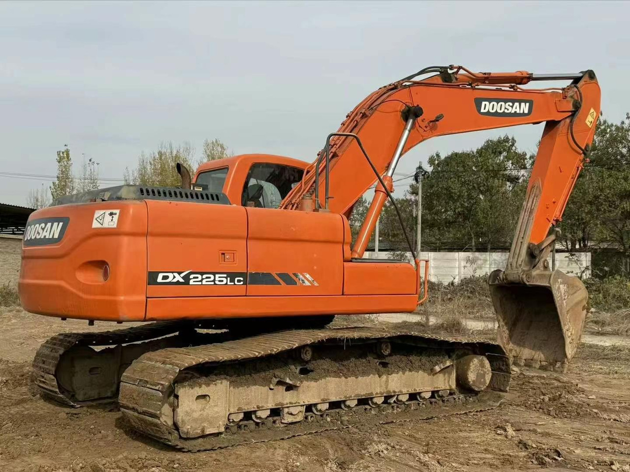 Doosan Used Excavator 225 DX225 DX300 DH150W DX300 DX420 DX520 Second hand Crawler Excavators in Excellent Work Condition - Ερπυστριοφόρος εκσκαφέας: φωτογραφία 2 Doosan Used Excavator 225 DX225 DX300 DH150W DX300 DX420 DX520 Second hand Crawler Excavators in Excellent Work Condition - Ερπυστριοφόρος εκσκαφέας: φωτογραφία 2
