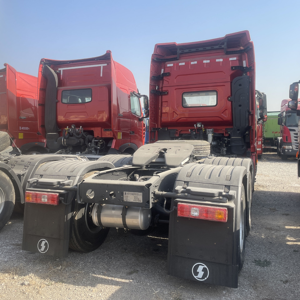 Schacman Slightly Used X3000 X5000 (6*4) Semi Truck head Truck Head Tipper Head - Τράκτορας: φωτογραφία 5 Schacman Slightly Used X3000 X5000 (6*4) Semi Truck head Truck Head Tipper Head - Τράκτορας: φωτογραφία 5