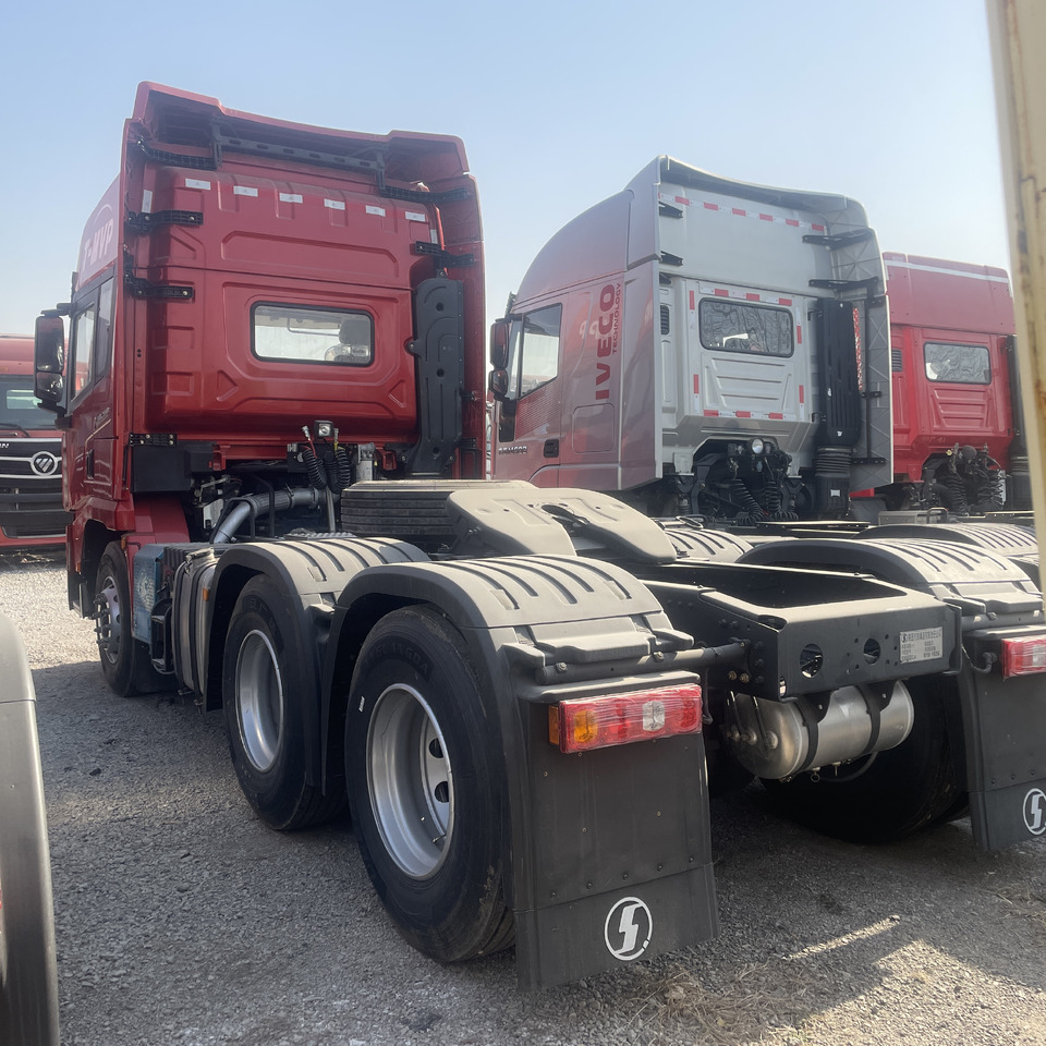 Schacman Slightly Used X3000 X5000 (6*4) Semi Truck head Truck Head Tipper Head - Τράκτορας: φωτογραφία 4 Schacman Slightly Used X3000 X5000 (6*4) Semi Truck head Truck Head Tipper Head - Τράκτορας: φωτογραφία 4