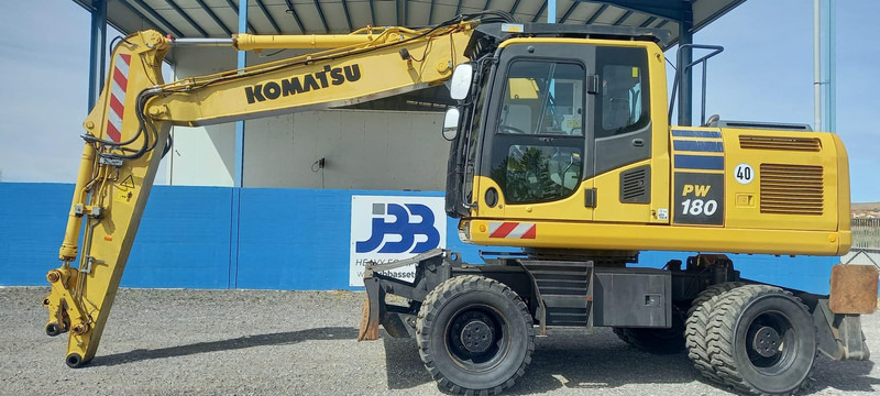 Komatsu PW180-10 - Τροχοφόρος εκσκαφέας: φωτογραφία 1 Komatsu PW180-10 - Τροχοφόρος εκσκαφέας: φωτογραφία 1