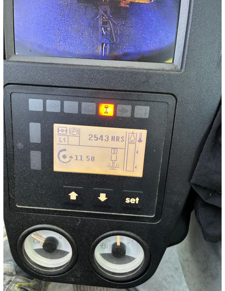 New Holland WE170B ** solo 2.543 horas, Rototilt** - Τροχοφόρος εκσκαφέας: φωτογραφία 4 New Holland WE170B ** solo 2.543 horas, Rototilt** - Τροχοφόρος εκσκαφέας: φωτογραφία 4