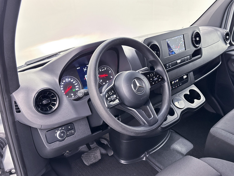 Mercedes-Benz Sprinter 315 1.9 CDI L2H2 Inrichting 220v omvormer Laadlift Navigatie Achteruitrijcamera Inrichting Cruise Control - Βαν: φωτογραφία 5 Mercedes-Benz Sprinter 315 1.9 CDI L2H2 Inrichting 220v omvormer Laadlift Navigatie Achteruitrijcamera Inrichting Cruise Control - Βαν: φωτογραφία 5
