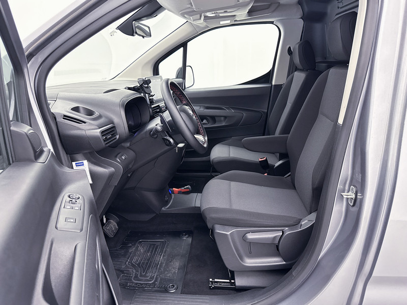 Μικρό βαν Toyota PROACE CITY 1.5 D-4D Live 130pk Automaat Navigatie Achteruitrijcamera Sidebars Cruise Control: φωτογραφία 16