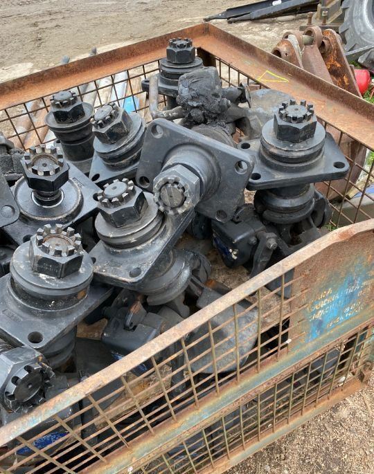 IVECO CUPLE REMORCARE CAMIOANE pentru remorci normale si tip tandem - Ταχυσύνδεσμος για Φορτηγό: φωτογραφία 3 IVECO CUPLE REMORCARE CAMIOANE pentru remorci normale si tip tandem - Ταχυσύνδεσμος για Φορτηγό: φωτογραφία 3