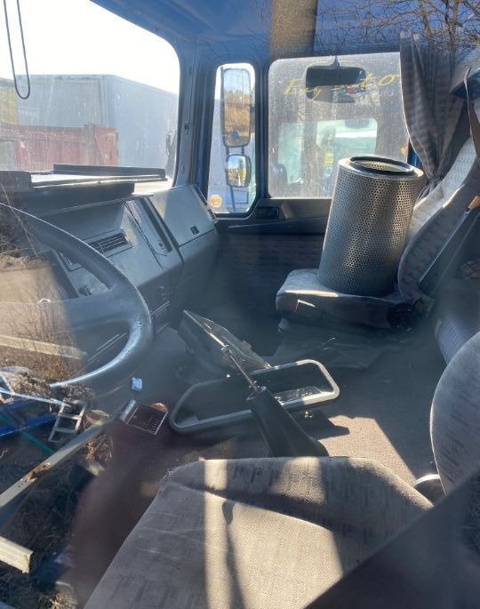 MAN SILENT , Model 1 / 2 / 3 , Dubla a completa MAN F2000 - Καμπίνα για Φορτηγό: φωτογραφία 5 MAN SILENT , Model 1 / 2 / 3 , Dubla a completa MAN F2000 - Καμπίνα για Φορτηγό: φωτογραφία 5