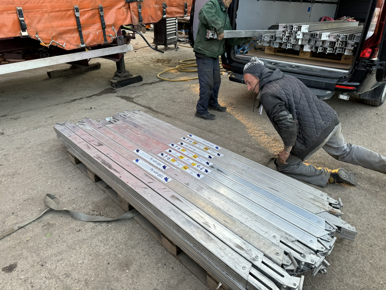 Schmitz Original Schmitz Bari Double Deck dube frigorifice 55 buc Dublu Deck - Γενικό ανταλλακτικό για Φορτηγό: φωτογραφία 2 Schmitz Original Schmitz Bari Double Deck dube frigorifice 55 buc Dublu Deck - Γενικό ανταλλακτικό για Φορτηγό: φωτογραφία 2