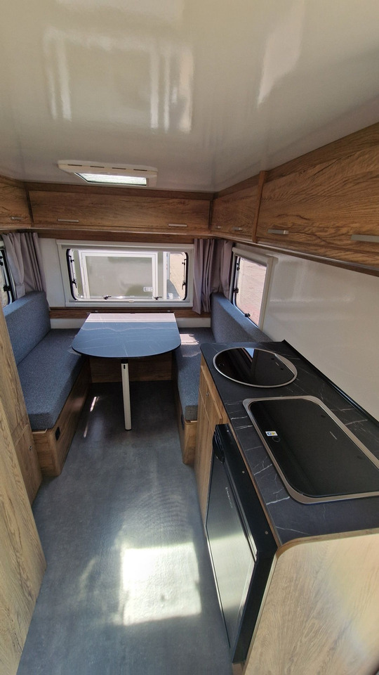 N-LAZUR Niewiadów Nowa Przyczepa Kempingowa dla 4 osób z Łazienką - Ρυμουλκούμενο τροχόσπιτο: φωτογραφία 1 N-LAZUR Niewiadów Nowa Przyczepa Kempingowa dla 4 osób z Łazienką - Ρυμουλκούμενο τροχόσπιτο: φωτογραφία 1