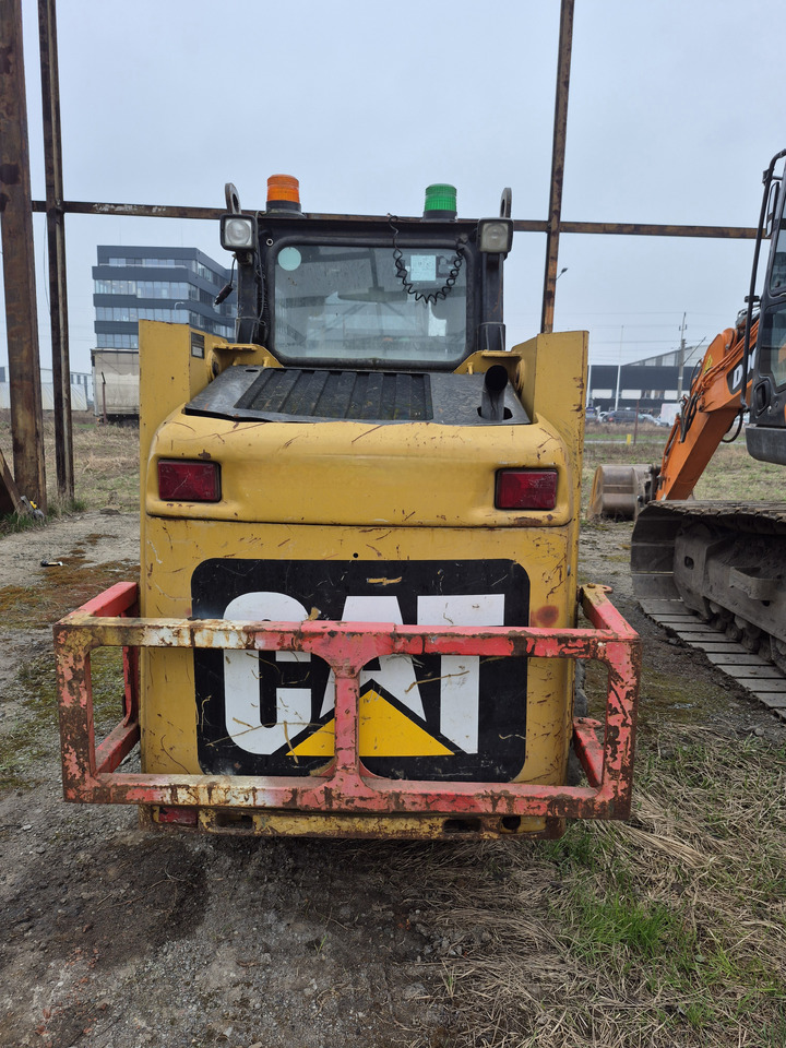Φορτωτής πλάγιας ολίσθησης CATERPILLAR 216B3: φωτογραφία 6
