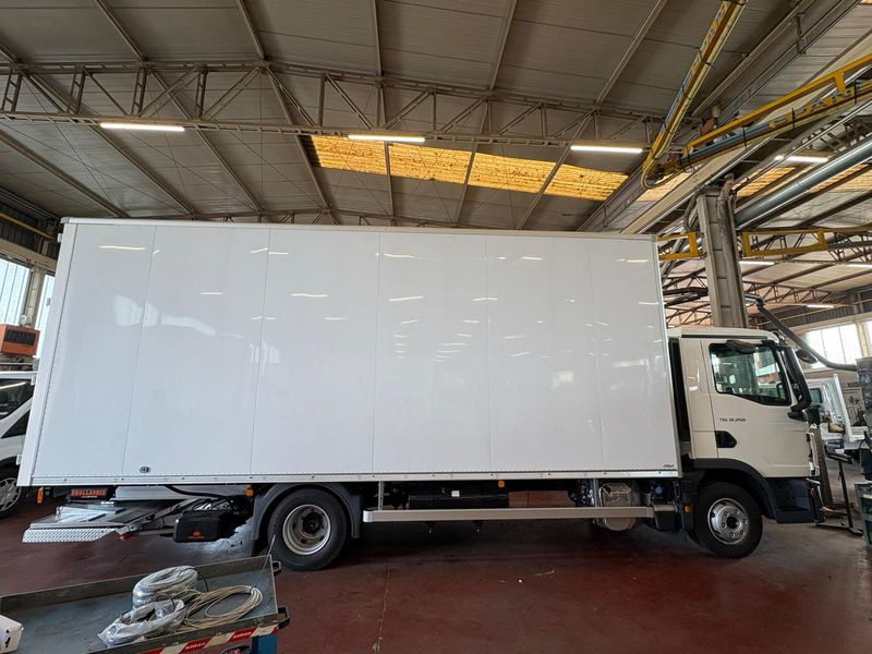 CUBO CON PEDANA 4x2 250hp MAN TGL 12.250 4x2 BL CH - Φορτηγό κόφα: φωτογραφία 2 CUBO CON PEDANA 4x2 250hp MAN TGL 12.250 4x2 BL CH - Φορτηγό κόφα: φωτογραφία 2