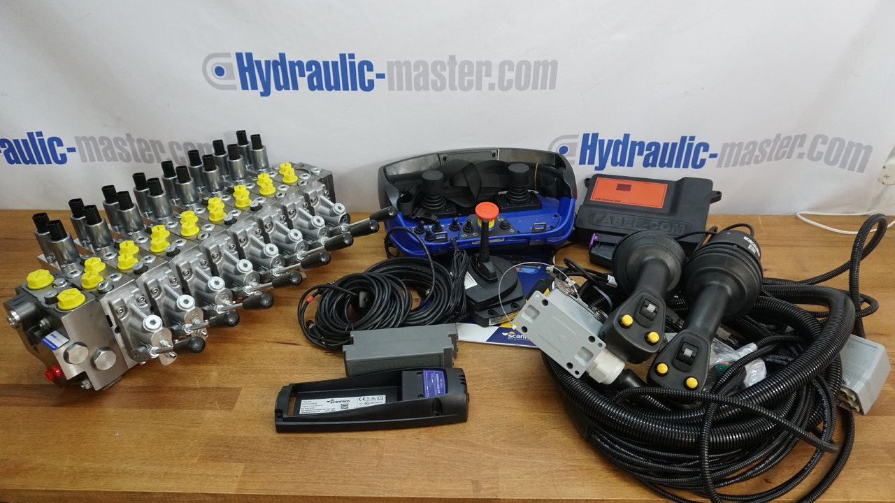 Set SPV with Scanreco RC400 8 Functions Hiab, Palfinger, Fassi - Δασική ρυμούλκα: φωτογραφία 1 Set SPV with Scanreco RC400 8 Functions Hiab, Palfinger, Fassi - Δασική ρυμούλκα: φωτογραφία 1