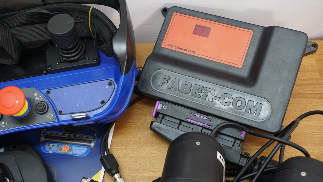 Set SPV with Scanreco RC400 8 Functions Hiab, Palfinger, Fassi - Δασική ρυμούλκα: φωτογραφία 3 Set SPV with Scanreco RC400 8 Functions Hiab, Palfinger, Fassi - Δασική ρυμούλκα: φωτογραφία 3