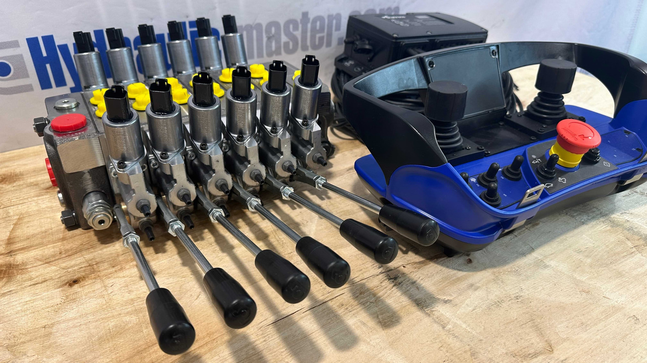 Set Scanreco RC400 with Walvoil DPX100 Komatsu Forest, Ponsse, Fassi, Palfinger - Δασική ρυμούλκα: φωτογραφία 3 Set Scanreco RC400 with Walvoil DPX100 Komatsu Forest, Ponsse, Fassi, Palfinger - Δασική ρυμούλκα: φωτογραφία 3