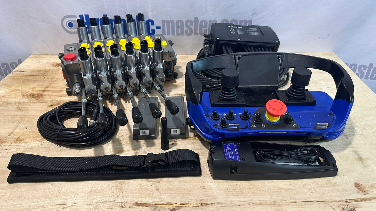 Set Scanreco RC400 with Walvoil DPX100 Komatsu Forest, Ponsse, Fassi, Palfinger - Δασική ρυμούλκα: φωτογραφία 1 Set Scanreco RC400 with Walvoil DPX100 Komatsu Forest, Ponsse, Fassi, Palfinger - Δασική ρυμούλκα: φωτογραφία 1
