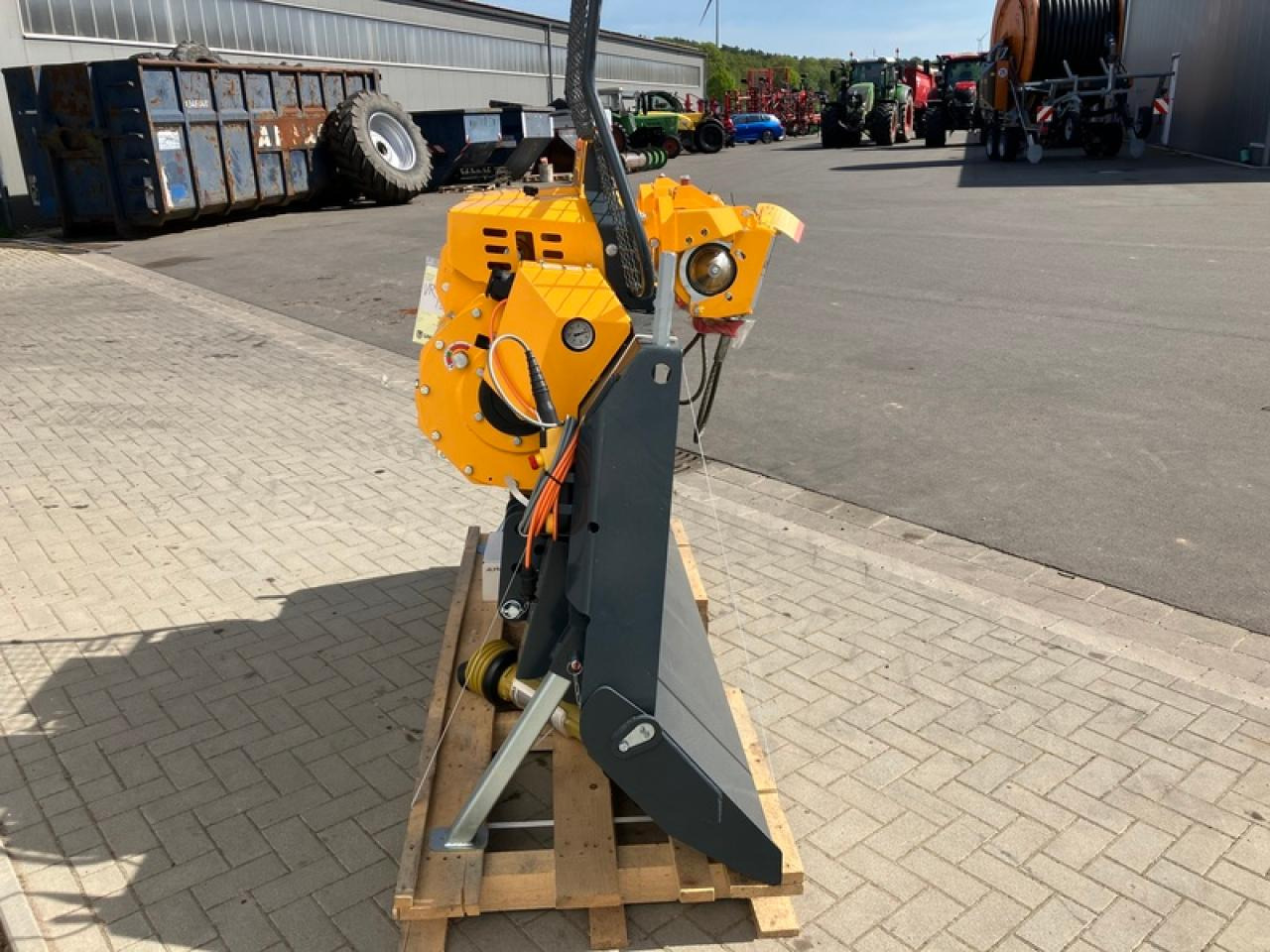 2 X 85 G UNIFOREST DOPPELWINDE - Βίντσι για Δασικά μηχανήματα: φωτογραφία 3 2 X 85 G UNIFOREST DOPPELWINDE - Βίντσι για Δασικά μηχανήματα: φωτογραφία 3