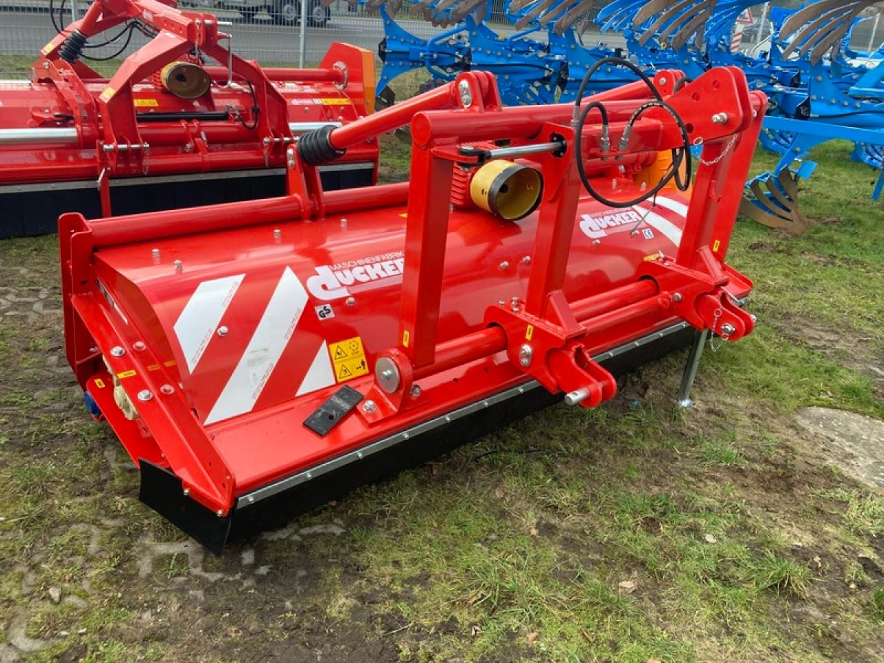 Dücker UM 27AKTION - Καταστροφέας με σφυριά: φωτογραφία 1 Dücker UM 27AKTION - Καταστροφέας με σφυριά: φωτογραφία 1