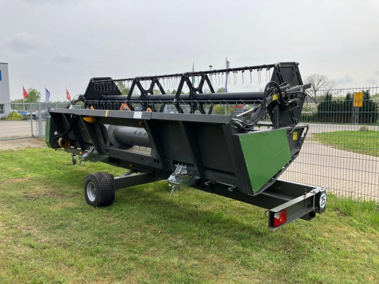 Fendt FREEFLOW 540 - Θεριζοαλωνιστική μηχανή - κεφαλή: φωτογραφία 2 Fendt FREEFLOW 540 - Θεριζοαλωνιστική μηχανή - κεφαλή: φωτογραφία 2