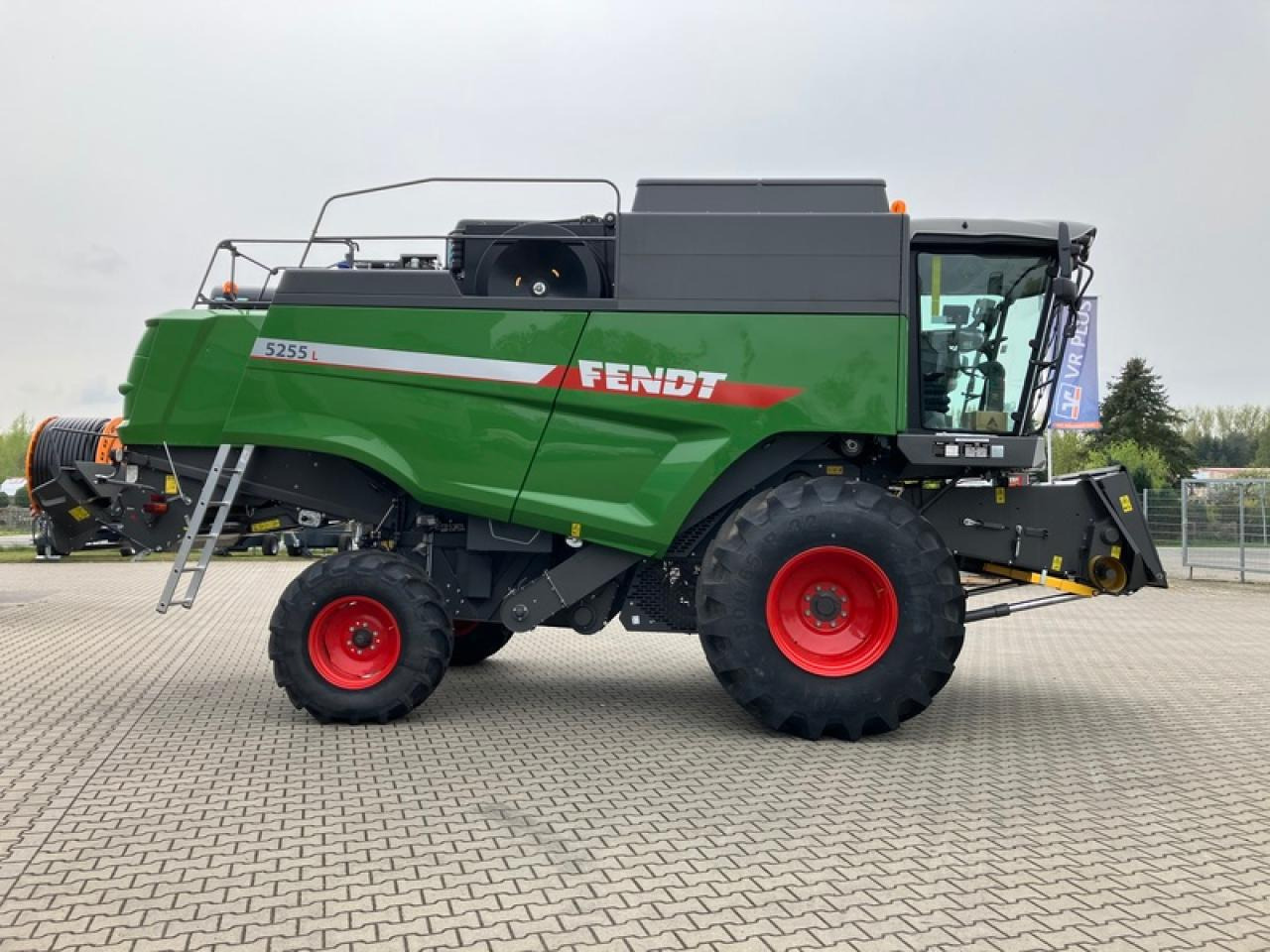 Fendt MD 5255 SCHNEIDWERK NICHT INKLUSIV - Θεριζοαλωνιστική μηχανή: φωτογραφία 4 Fendt MD 5255 SCHNEIDWERK NICHT INKLUSIV - Θεριζοαλωνιστική μηχανή: φωτογραφία 4